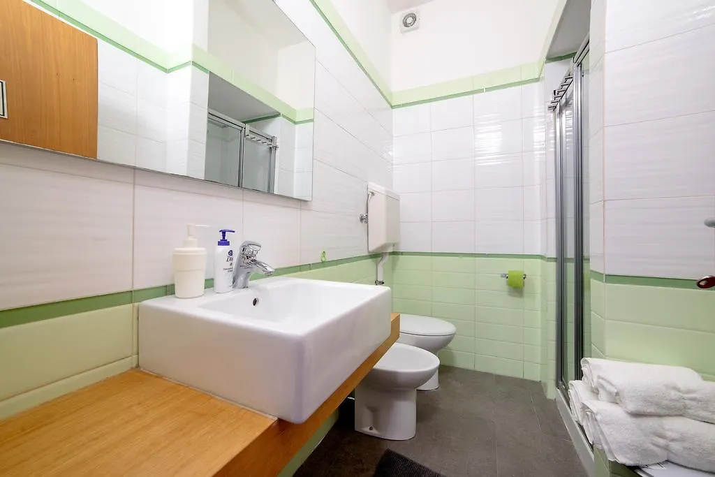 Ponte Tiberio Apartment Rimini Guest house